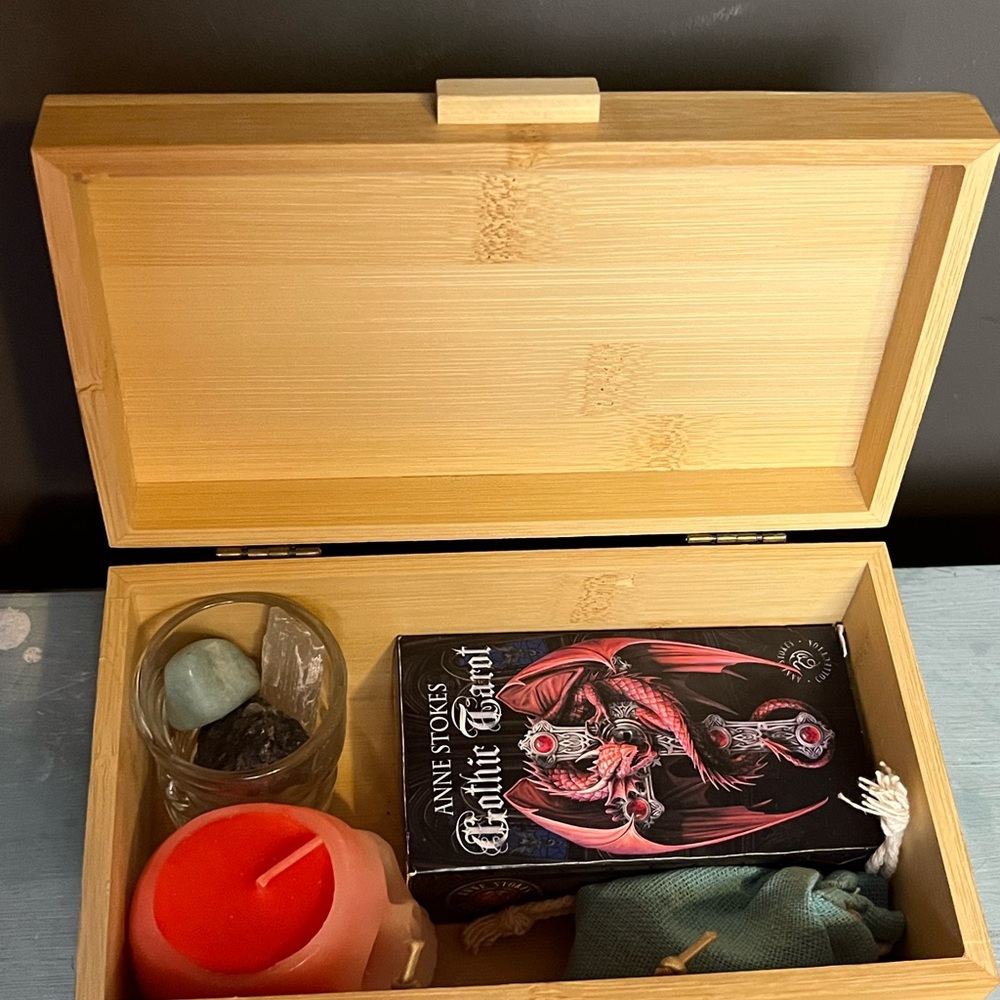 Gothic Tarot Set with Red Candle